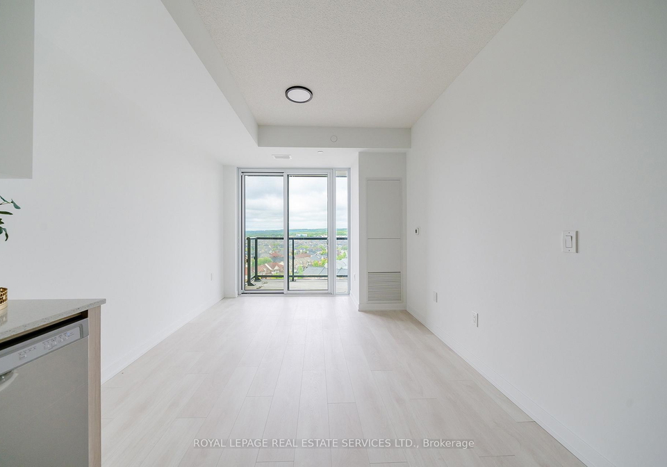 4878-powers-common-burlington-ontario-w13188696