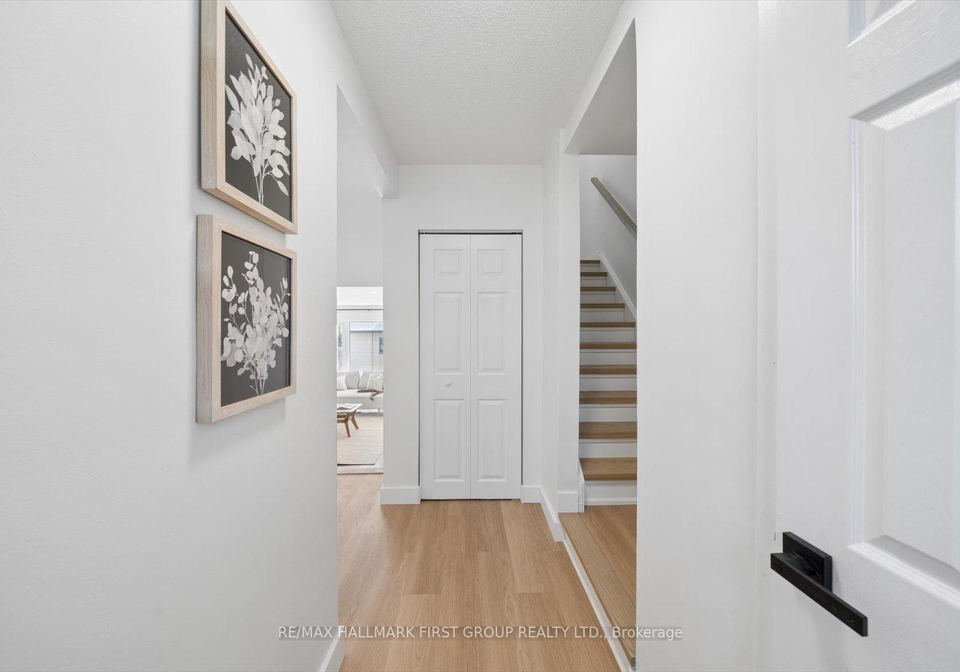 30-venetian-crescent-york-ontario-w13188780