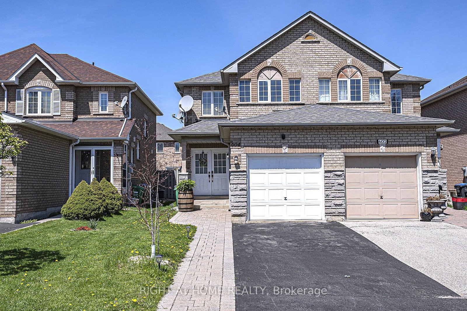 604-summer-park-crescent-mississauga-ontario-w13189000