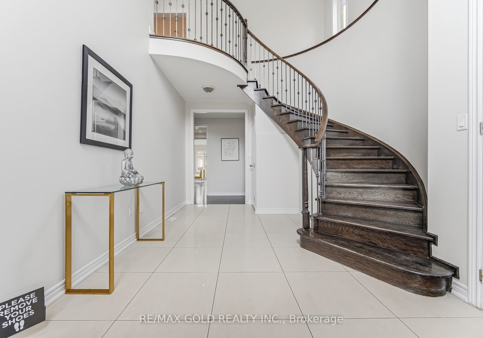 15-junetown-circle-brampton-ontario-w13189064