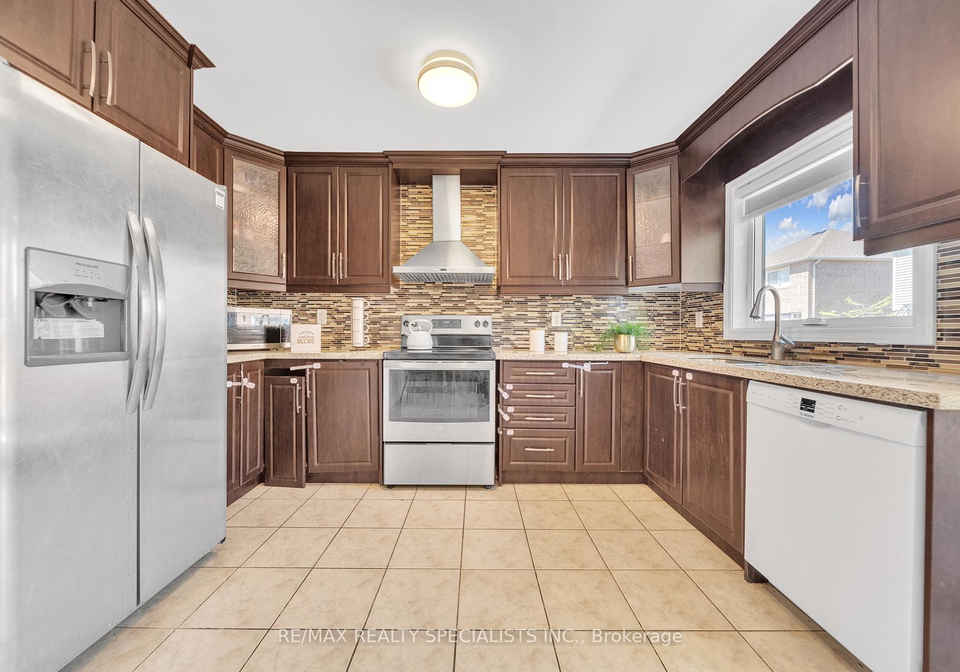 22-clayborne-avenue-brampton-ontario-w13190424