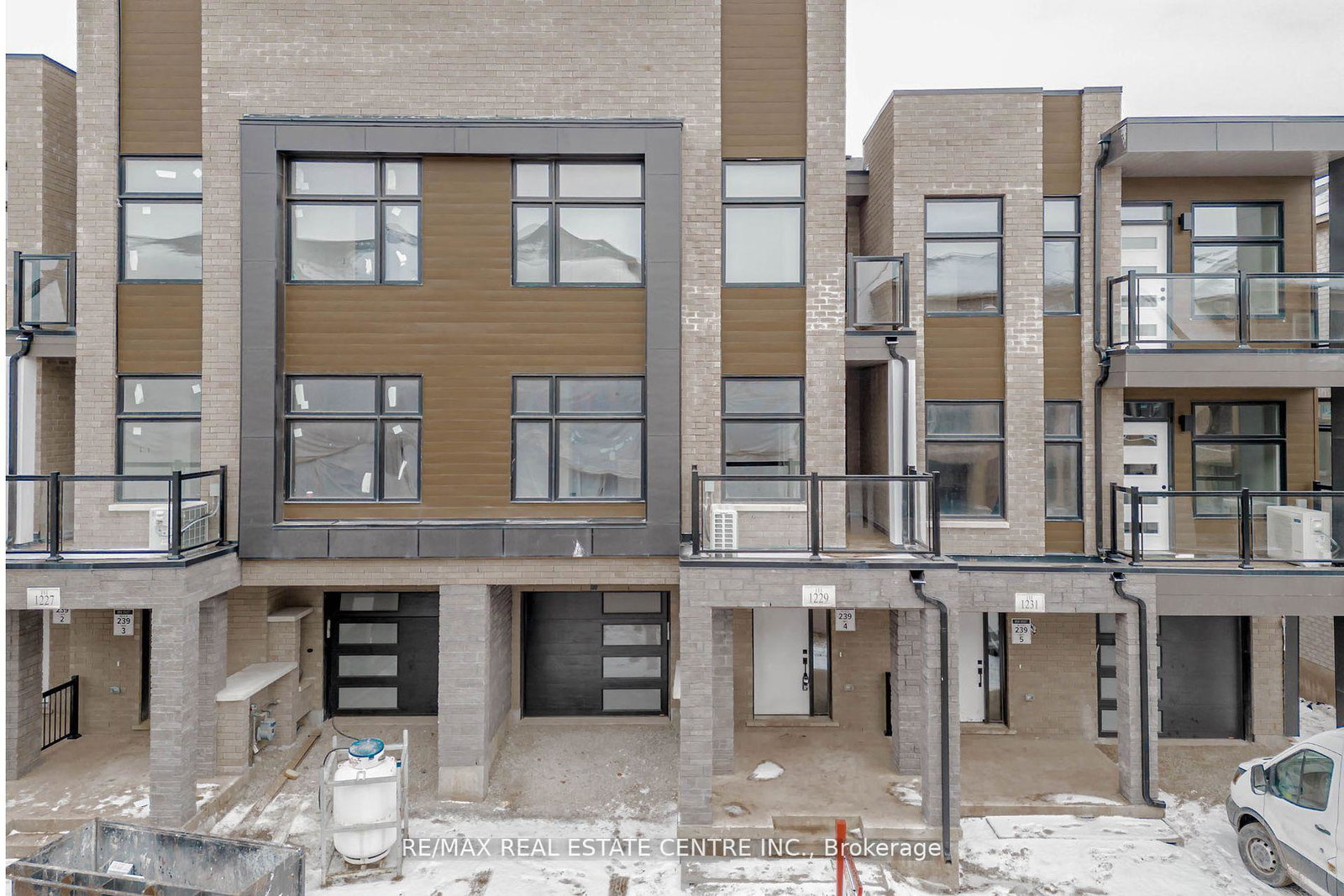 1229-anthonia-trail-oakville-ontario-w13191032