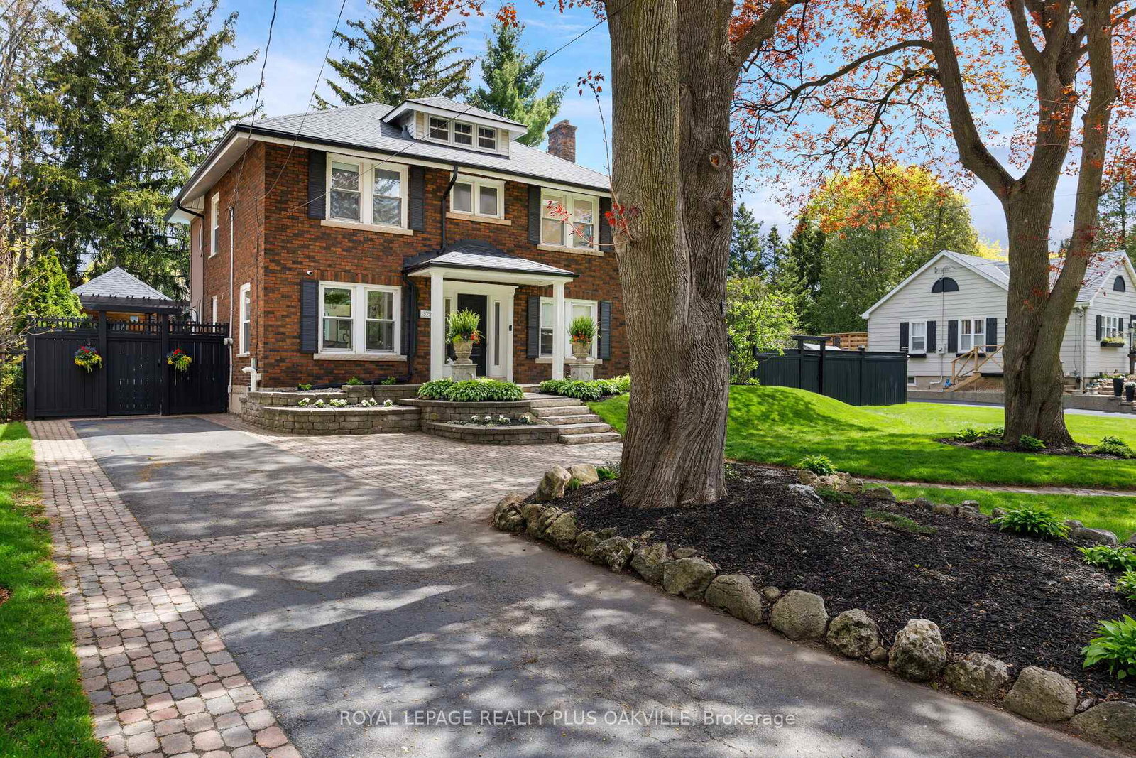 373-rossmore-boulevard-burlington-ontario-w13191566