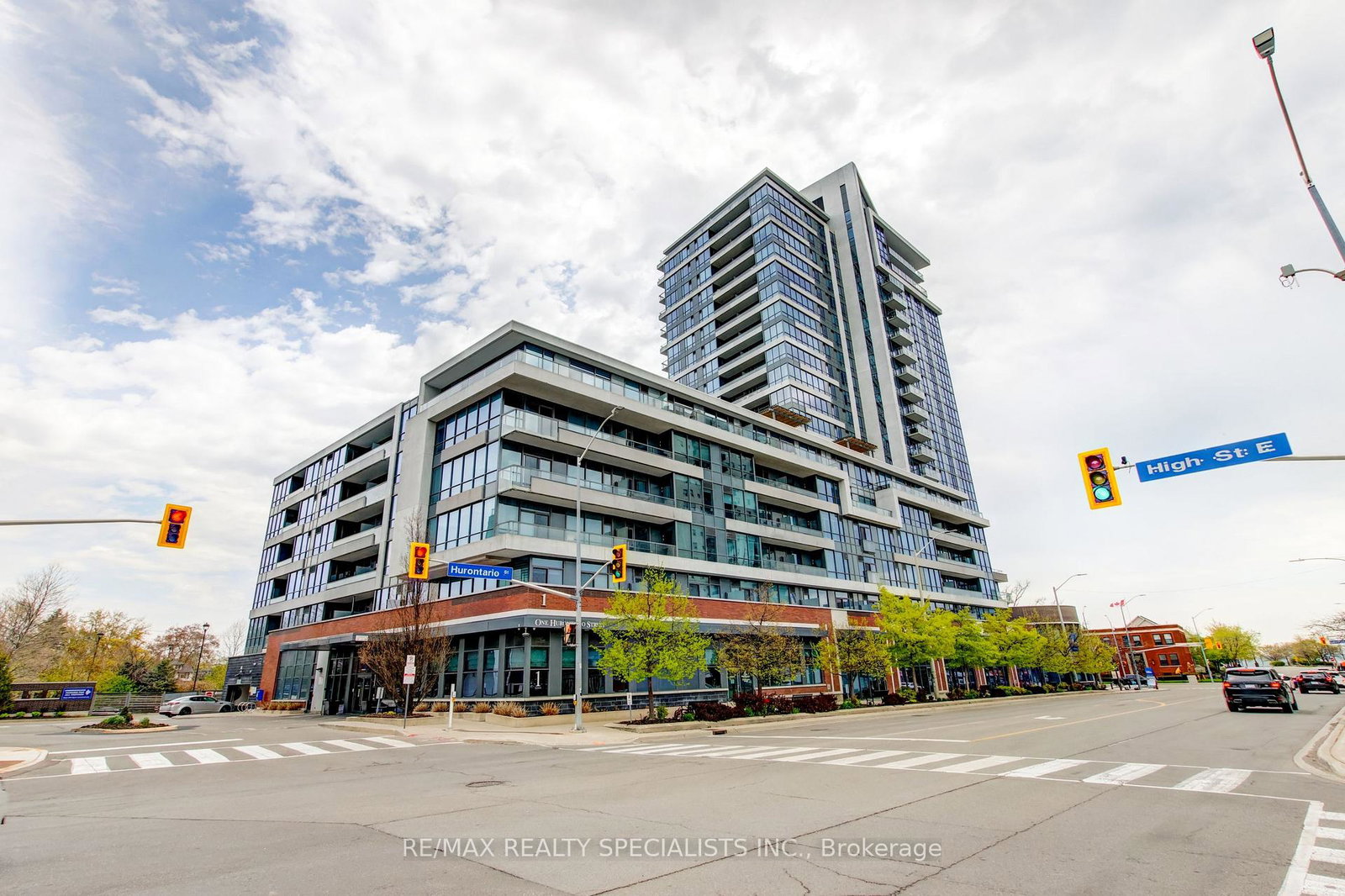 1-hurontario-street-mississauga-ontario-w13191932