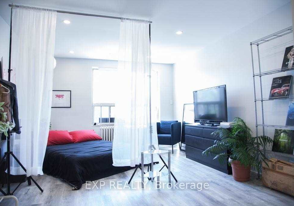 259-lakeshore-road-e-mississauga-ontario-w13192354