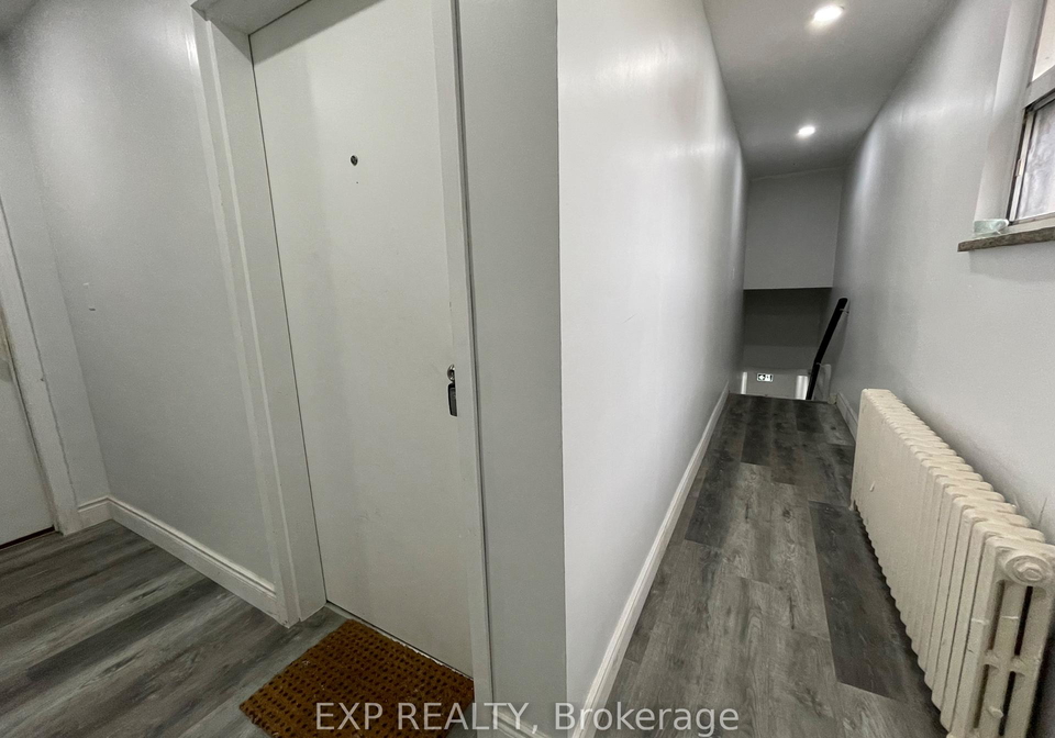 259-lakeshore-road-e-mississauga-ontario-w13192354