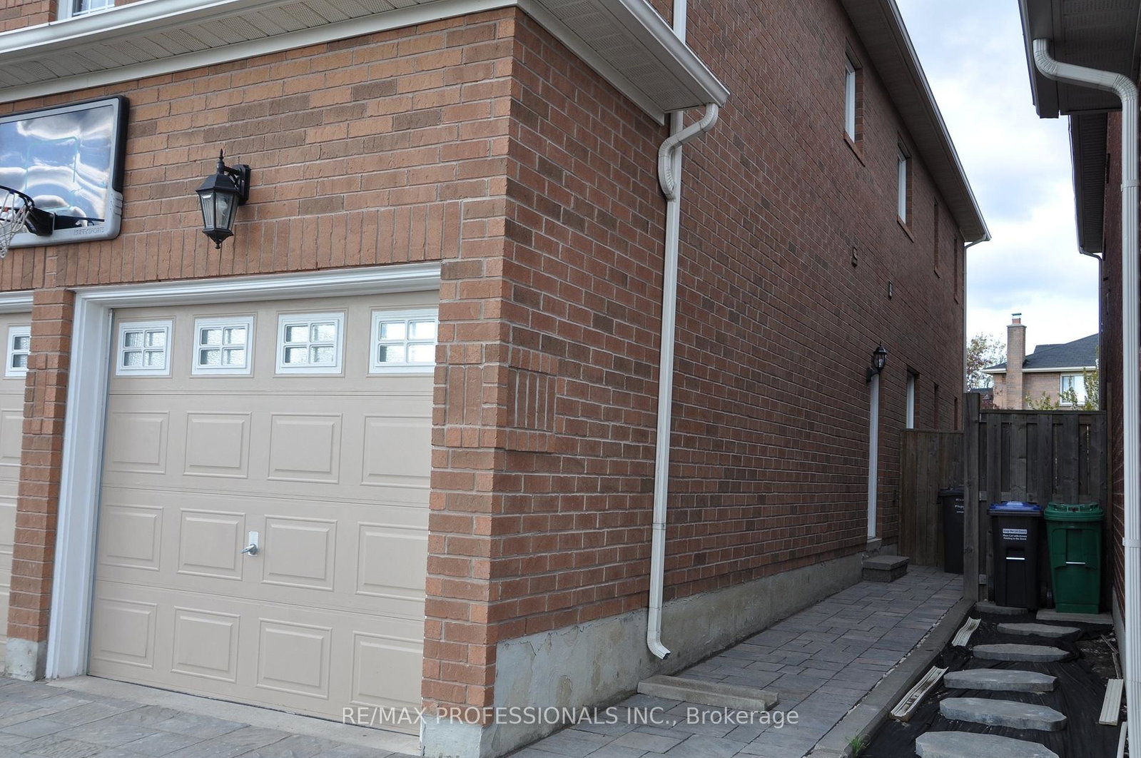 4889-potomac-court-mississauga-ontario-w13192522