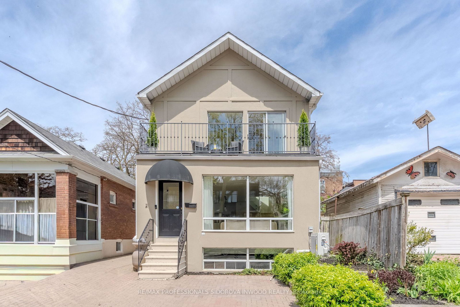 2-ostend-avenue-toronto-ontario-w13192584
