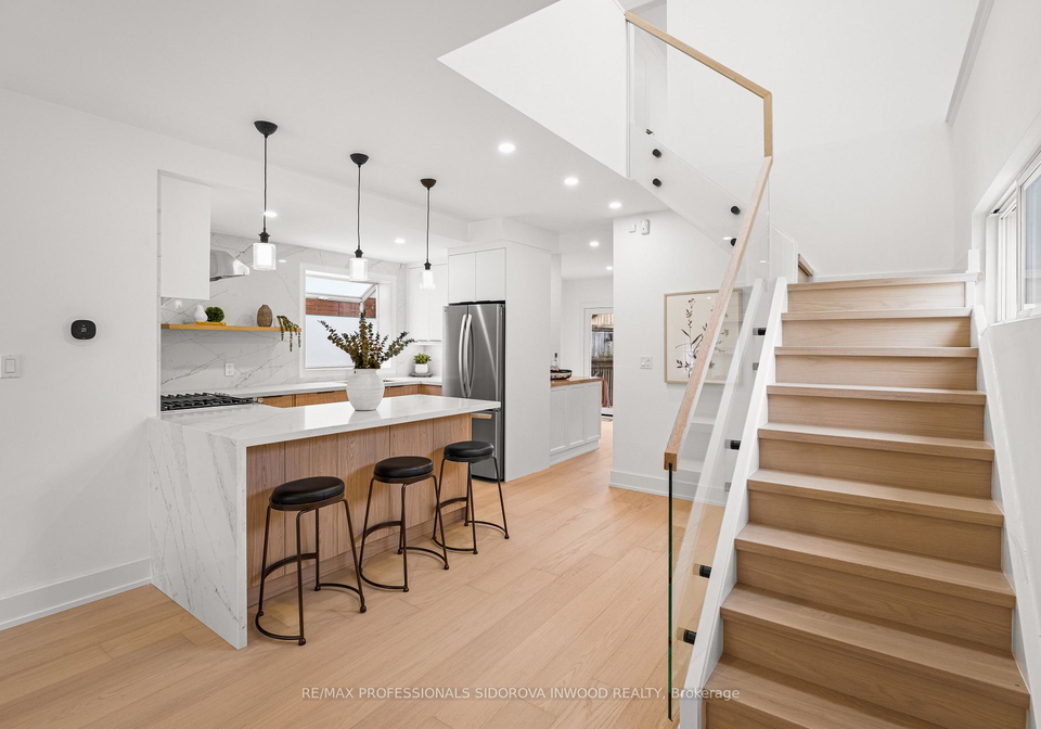 2-ostend-avenue-toronto-ontario-w13192584