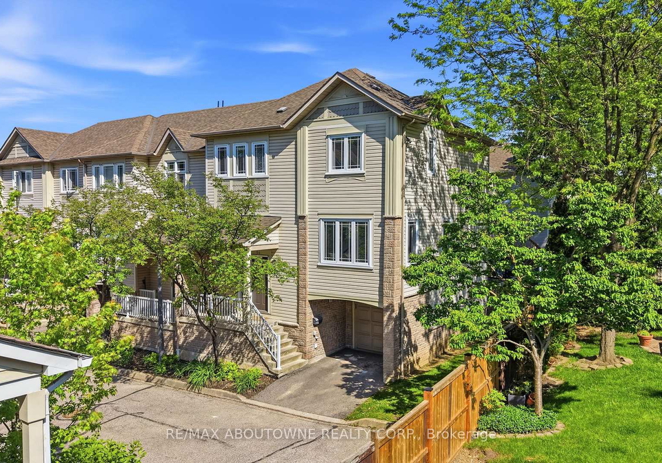7105-branigan-gate-mississauga-ontario-w13193170