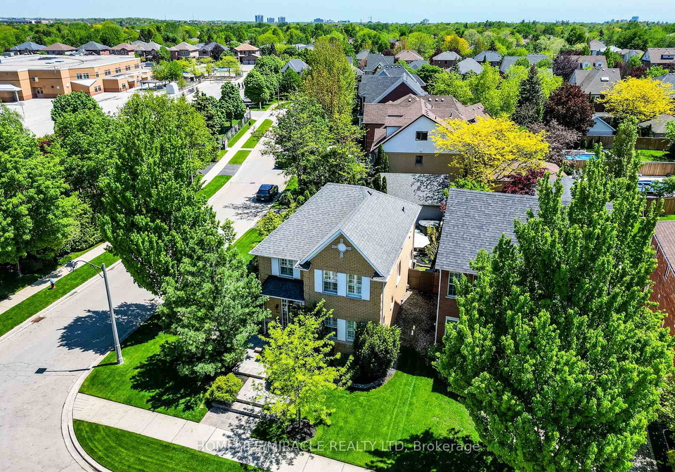 464-ambleside-drive-oakville-ontario-w13194324