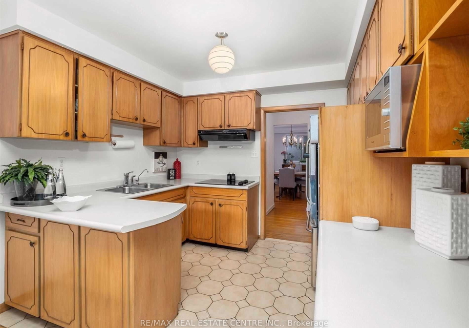 3574-golden-orchard-drive-mississauga-ontario-w13194390