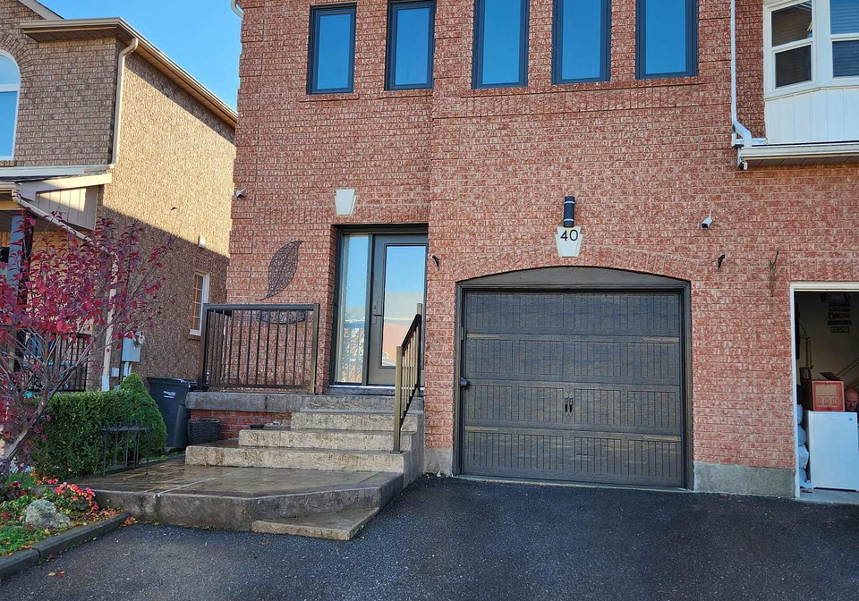 40-waterbury-street-caledon-ontario-w13195682