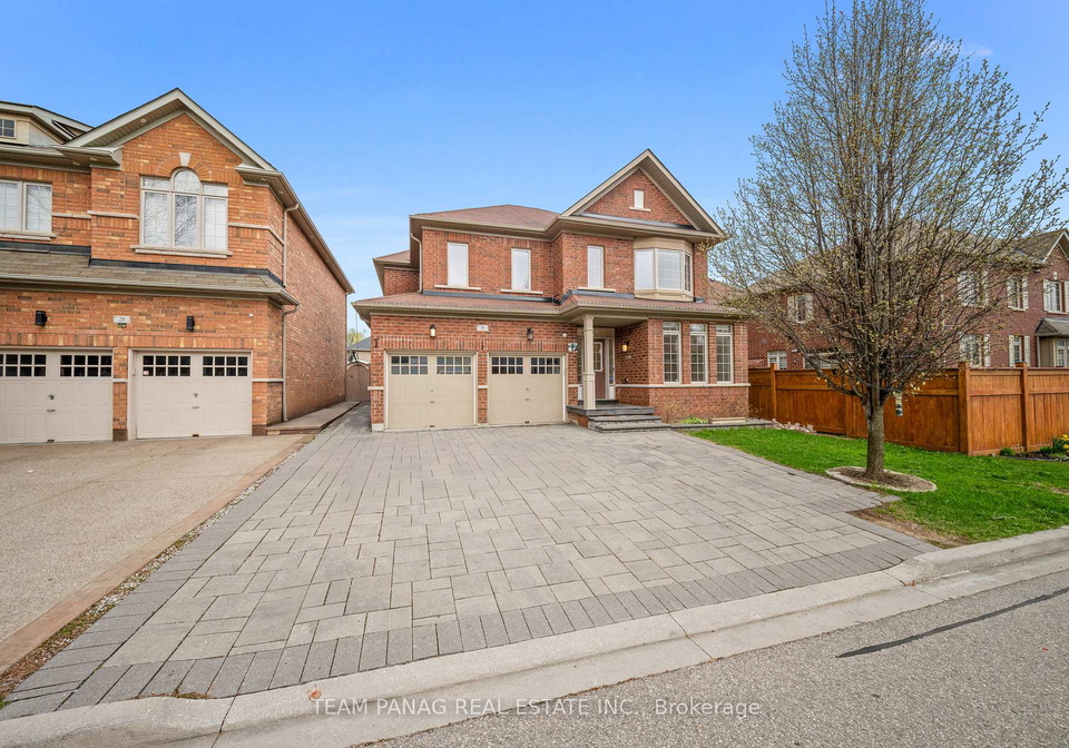 30-overglen-court-brampton-ontario-w13196486