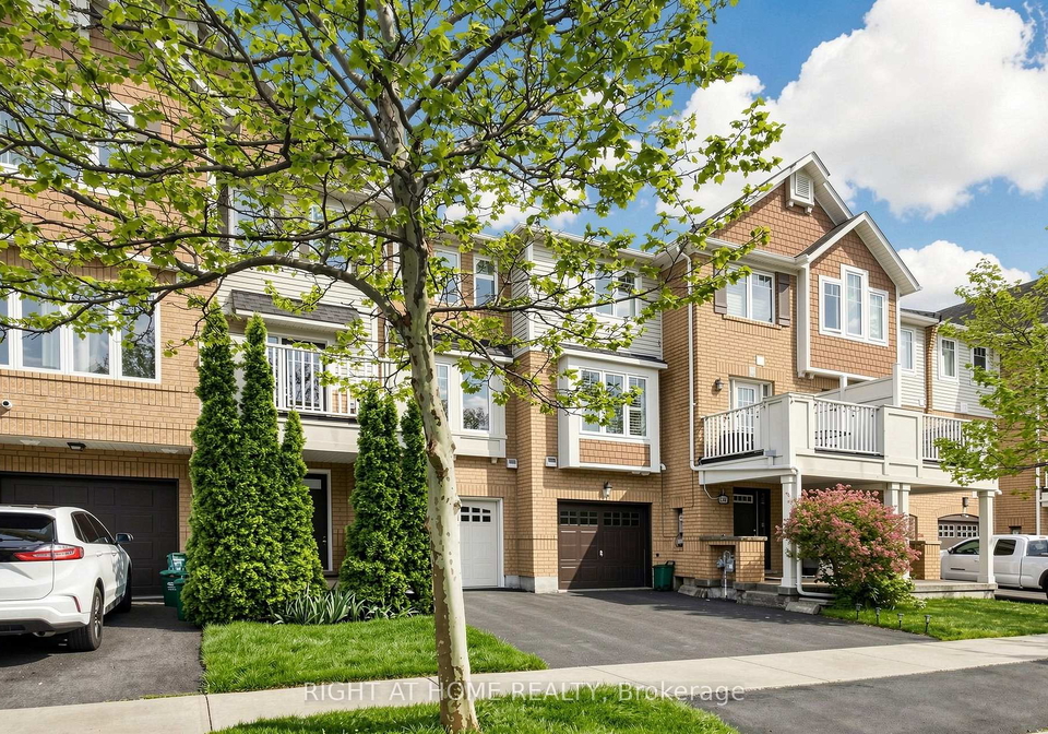 252-wetenhall-landing-milton-ontario-w13196730