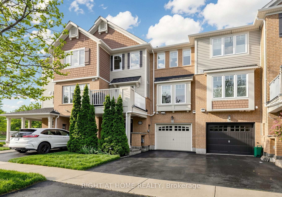 252-wetenhall-landing-milton-ontario-w13196730