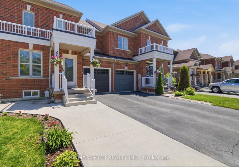 222-fairwood-circle-brampton-ontario-w13197604