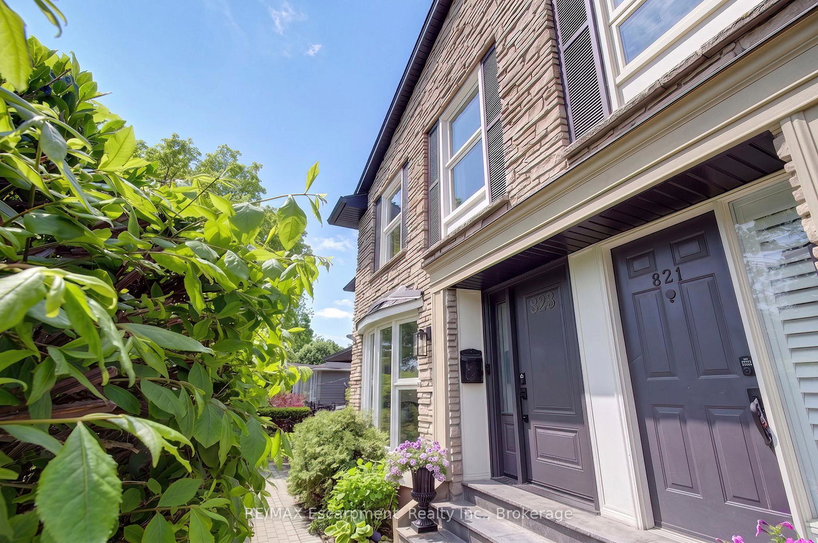823-hyde-road-burlington-ontario-w13198270