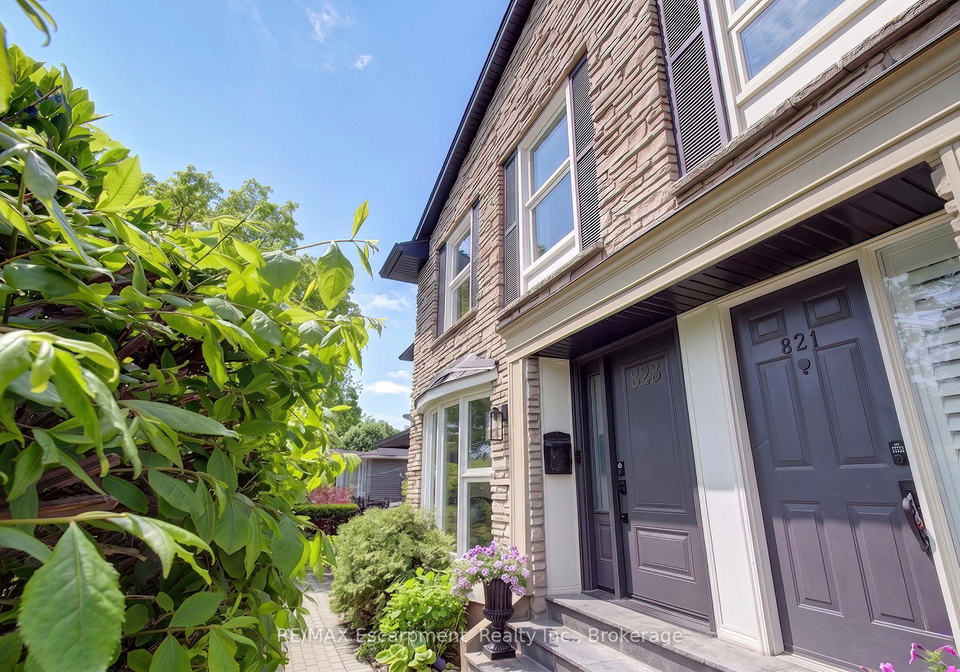 823-hyde-road-burlington-ontario-w13198270