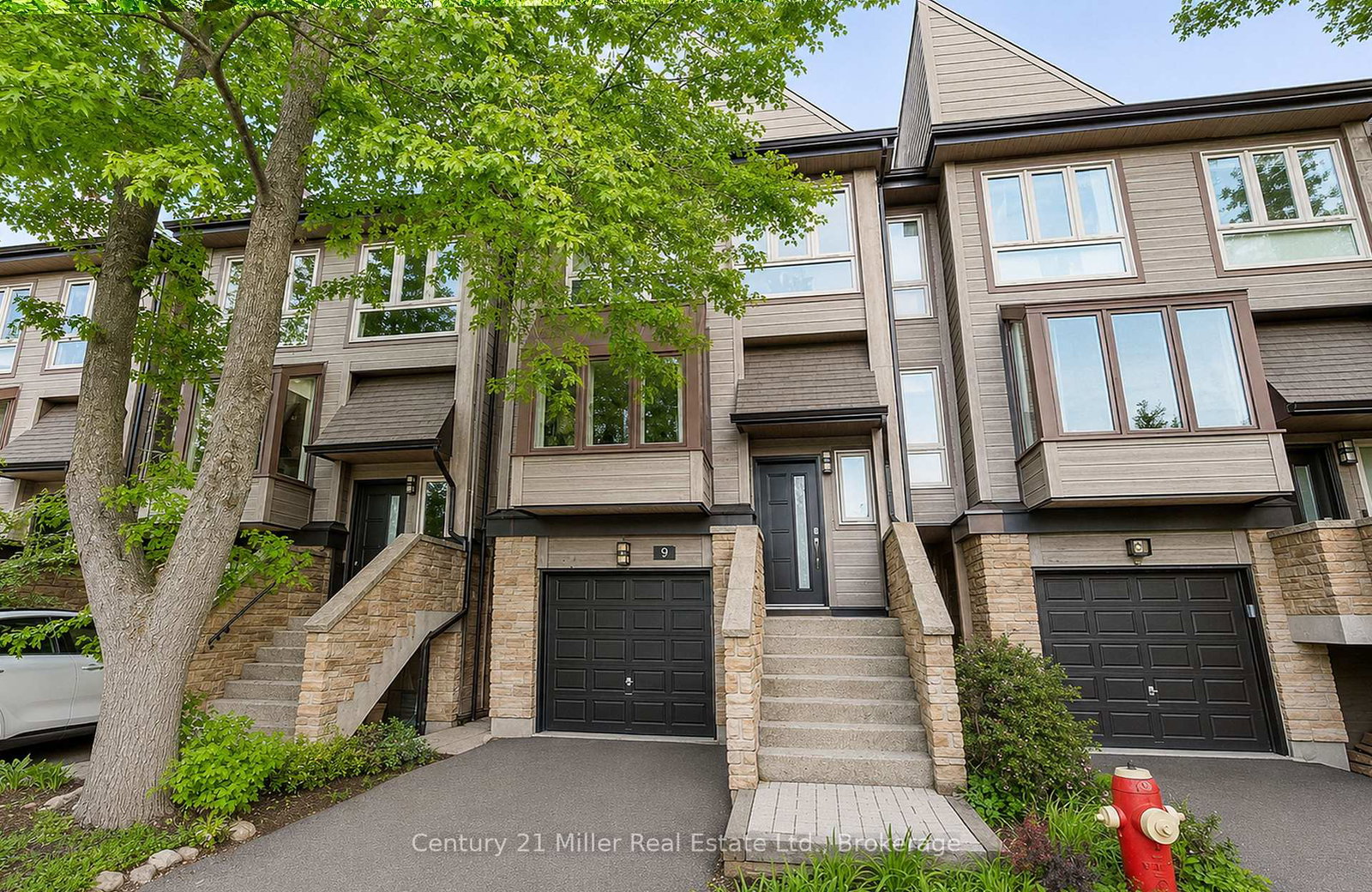 1120-queens-avenue-oakville-ontario-w13198810