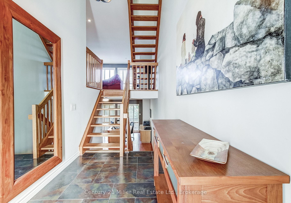 1120-queens-avenue-oakville-ontario-w13198810