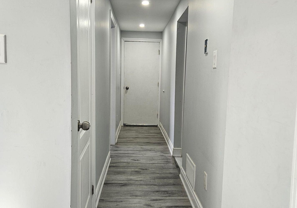 750-willow-basement-avenue-milton-ontario-w13198812
