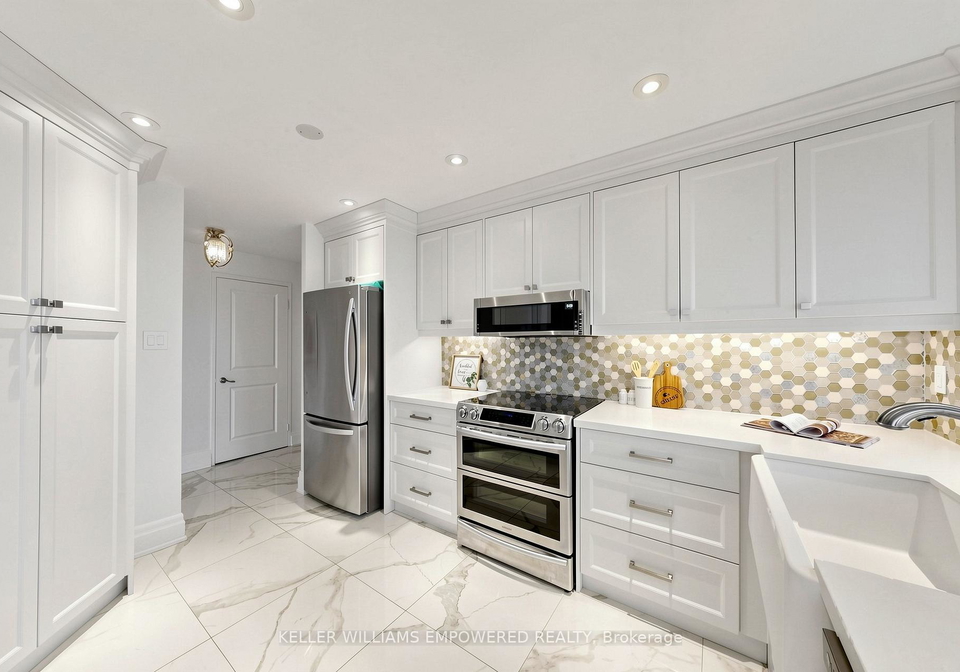 1320-islington-avenue-etobicoke-ontario-w13200818