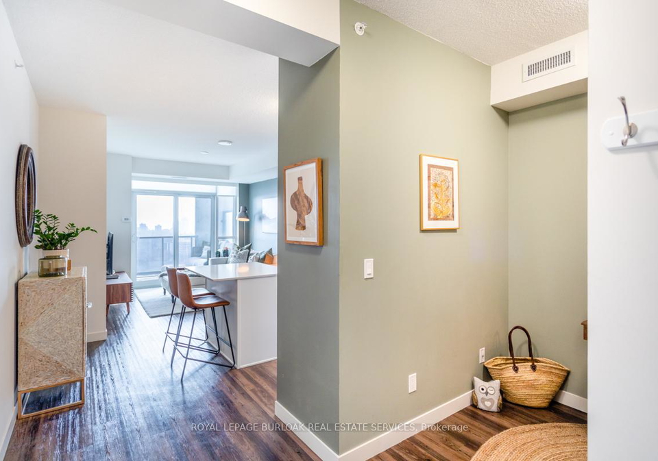 2093-fairview-street-burlington-ontario-w13200882
