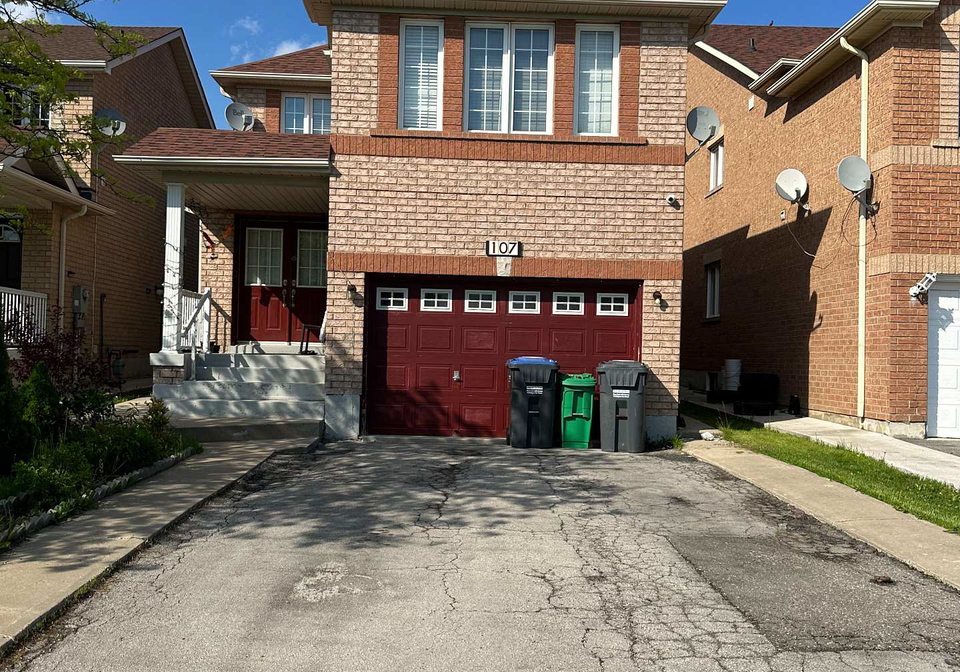 107-rollingwood-drive-brampton-ontario-w13201322