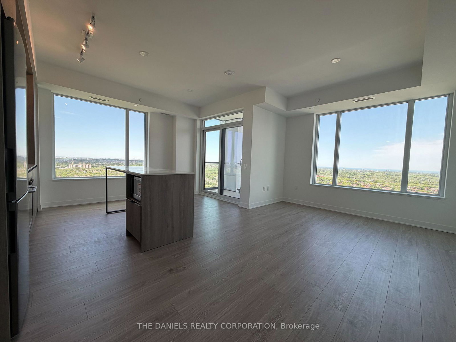2495-eglinton-avenue-w-mississauga-ontario-w13202154