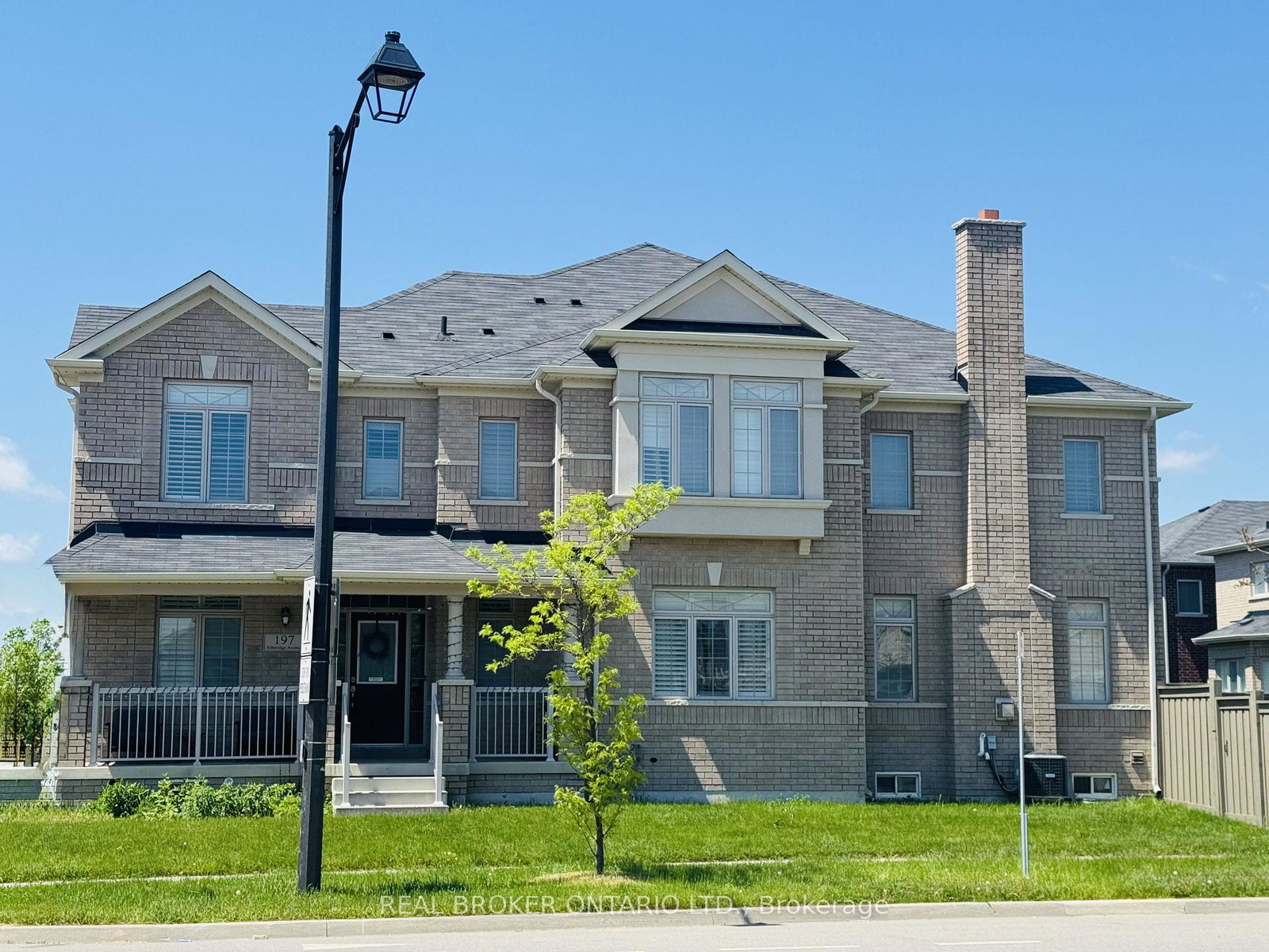 197-etheridge-avenue-milton-ontario-w13203894