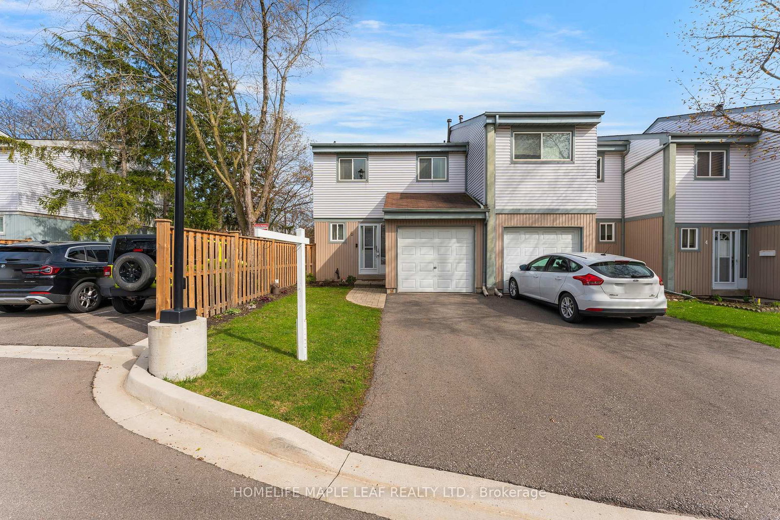 121-falconer-drive-mississauga-ontario-w13205956