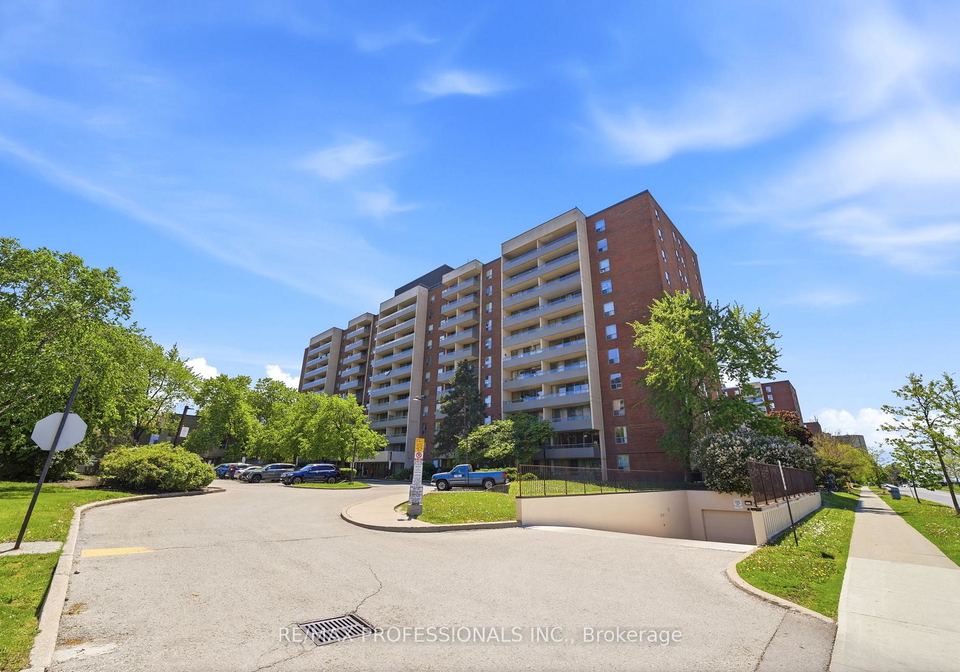 19-four-winds-drive-york-ontario-w13206018
