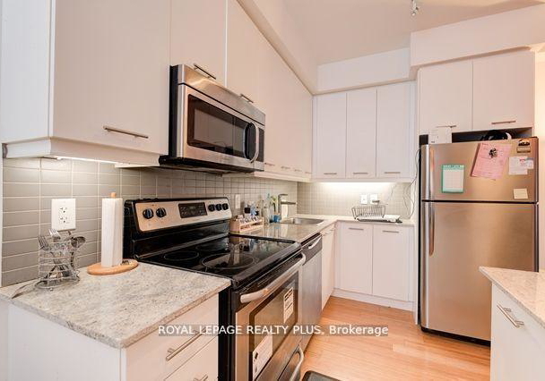 360-square-one-drive-mississauga-ontario-w13206082