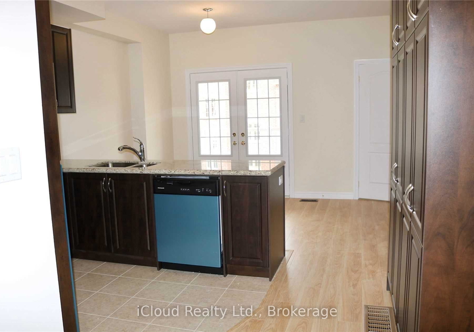 16-miami-grove-brampton-ontario-w13206368