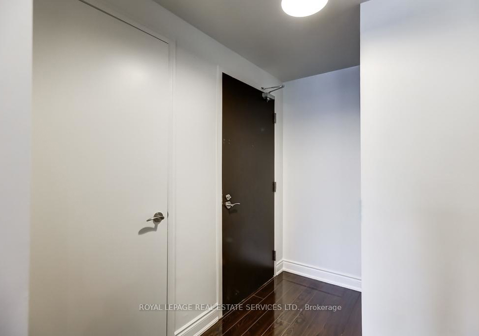 1-valhalla-inn-road-etobicoke-ontario-w13206408