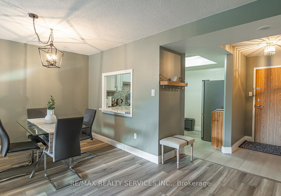 8-lisa-street-brampton-ontario-w13206446