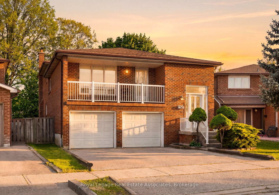 4084-longo-circle-mississauga-ontario-w13206544