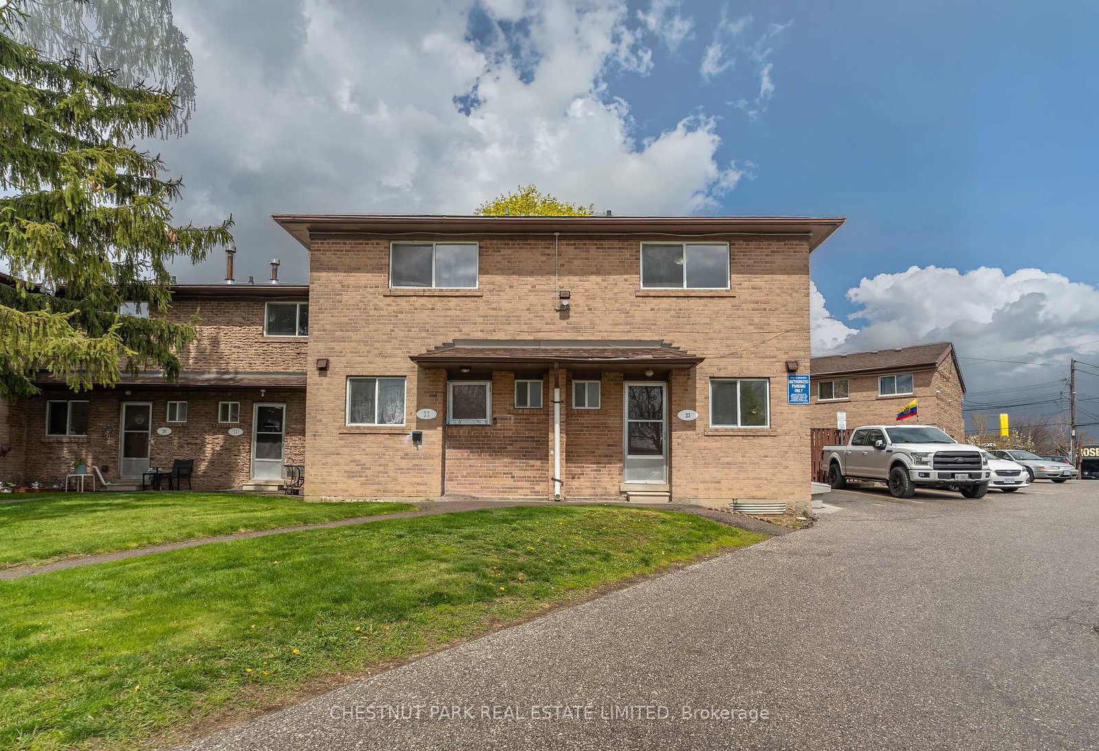44-romfield-drive-york-ontario-w13206592