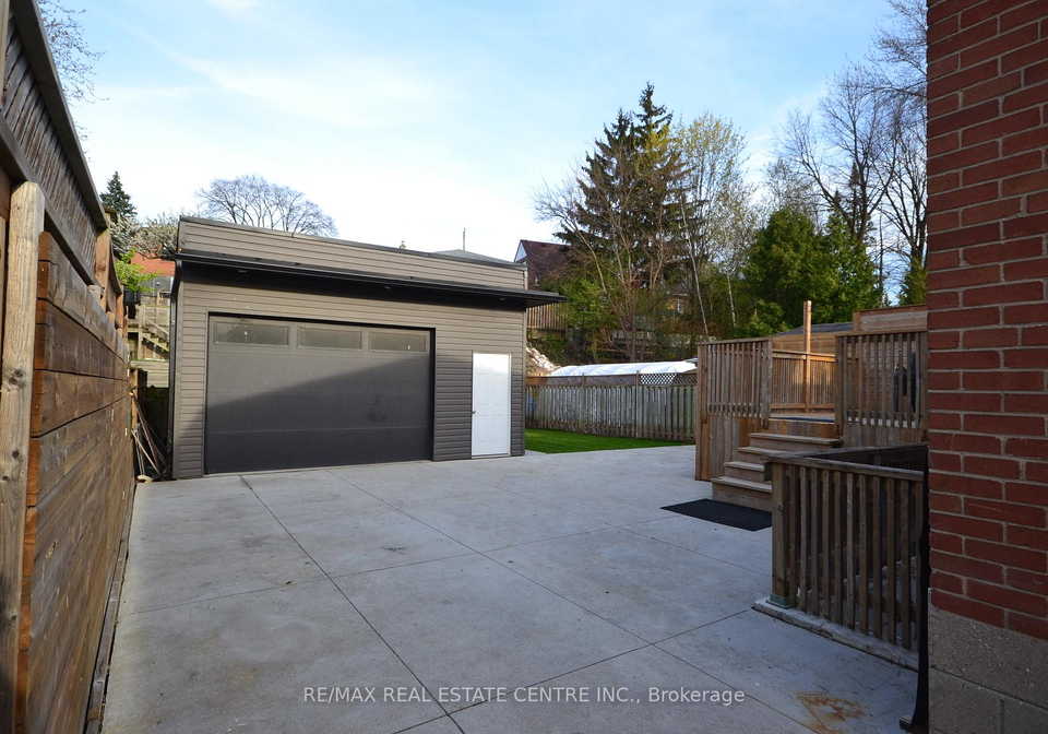 75-cynthia-road-toronto-ontario-w13206750