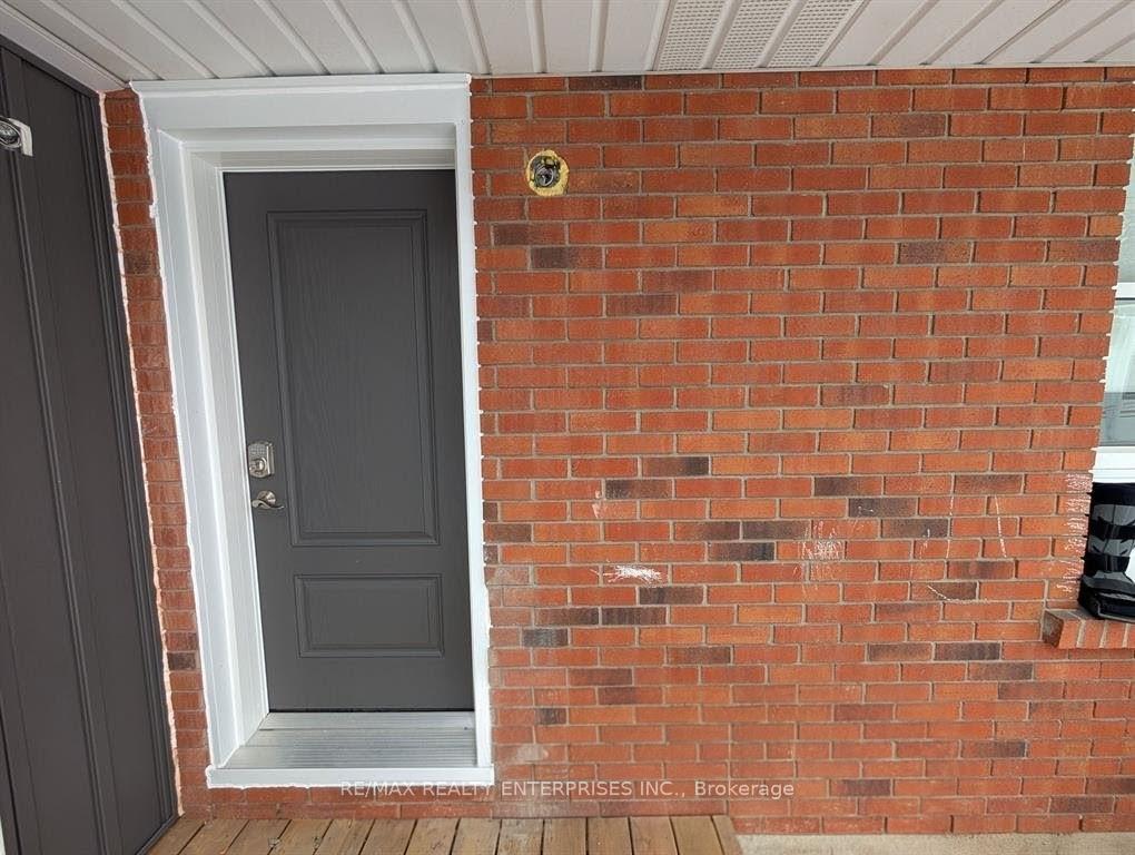1093-gallagher-road-burlington-ontario-w13206876