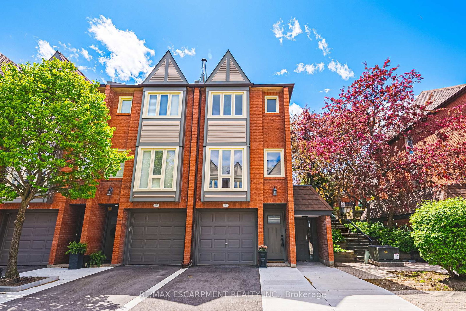 895-maple-avenue-burlington-ontario-w13206902