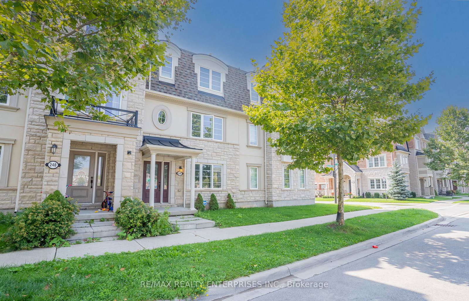 250-ellen-davidson-drive-oakville-ontario-w13207026