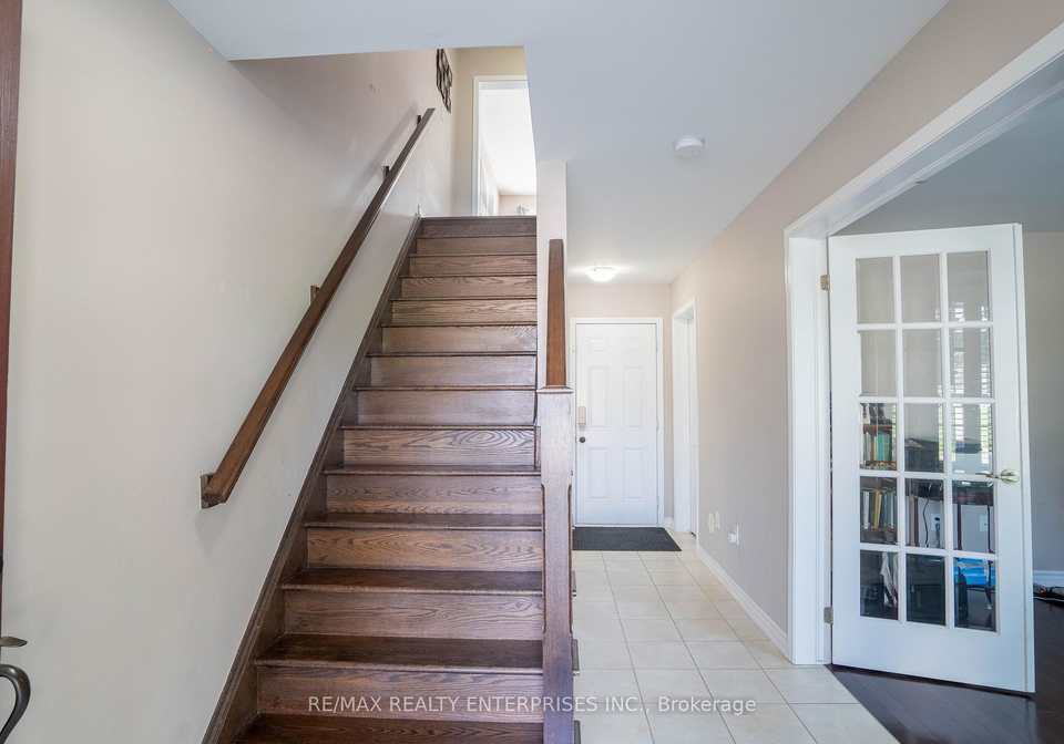 250-ellen-davidson-drive-oakville-ontario-w13207026