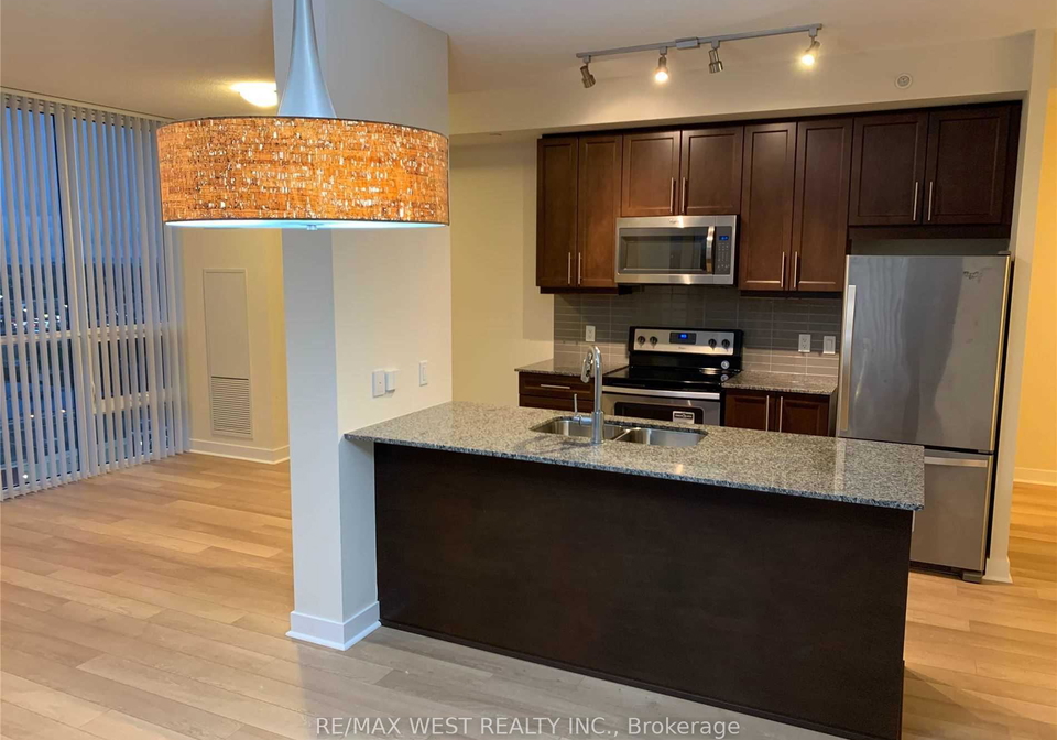 3975-grand-park-drive-mississauga-ontario-w13207232