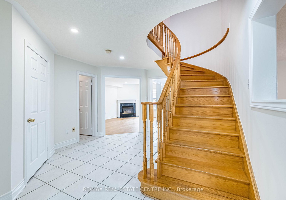 3469-old-orchard-park-drive-mississauga-ontario-w13207726