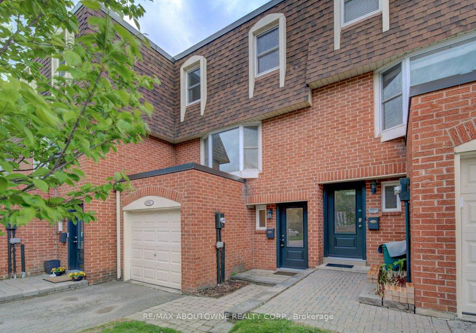 30-heslop-road-milton-ontario-w13207768