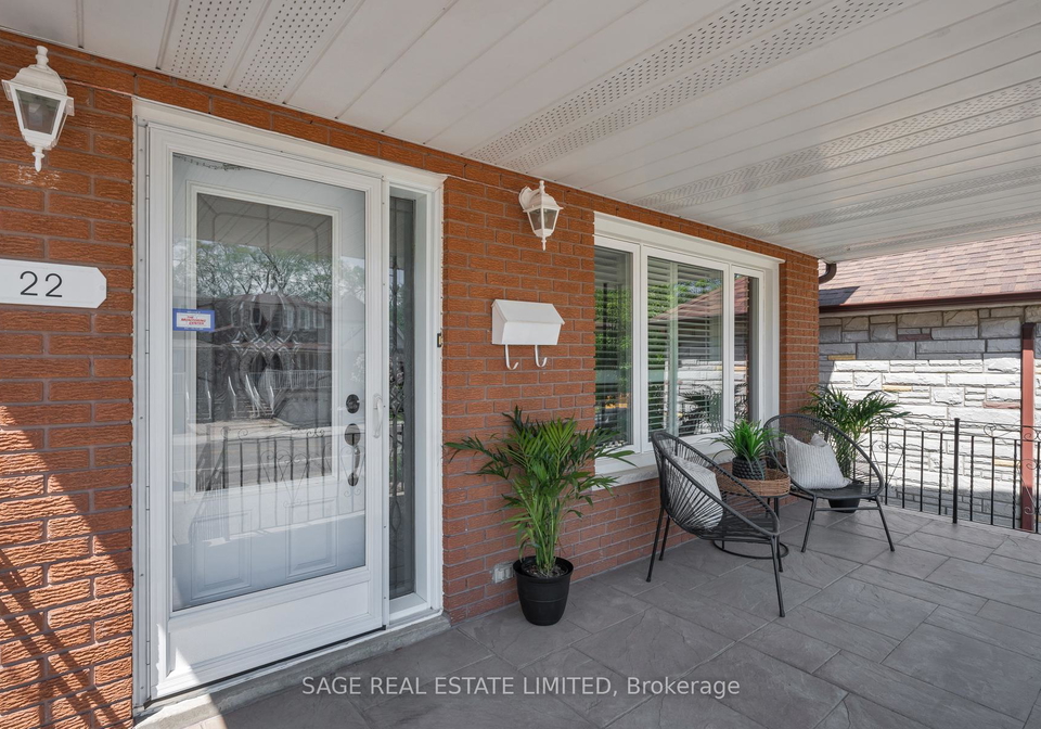 22-east-drive-e-toronto-ontario-w13207938