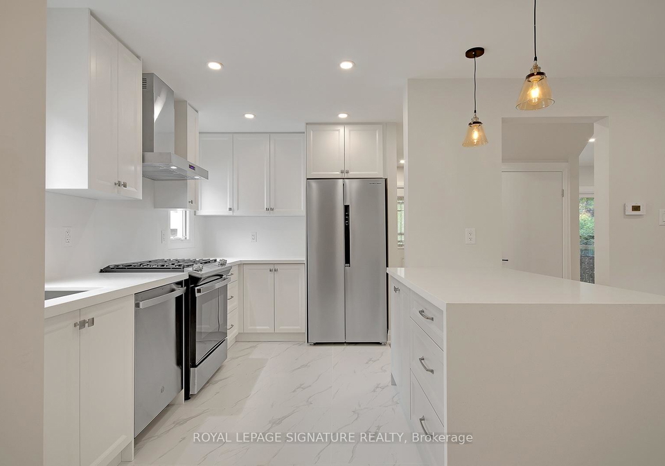17-uno-drive-etobicoke-ontario-w13208006