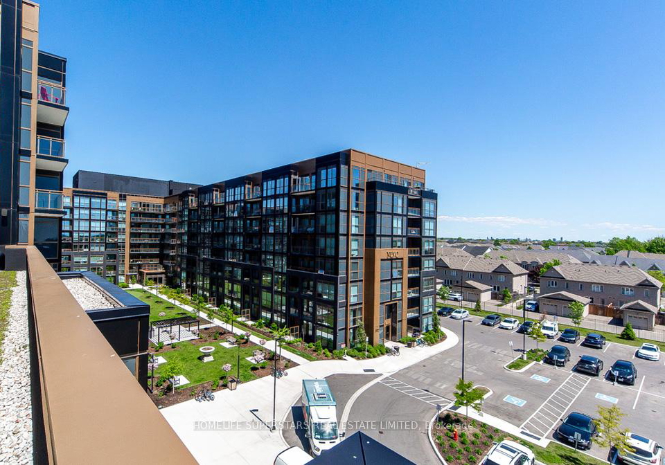 2343-khalsa-gate-oakville-ontario-w13208014